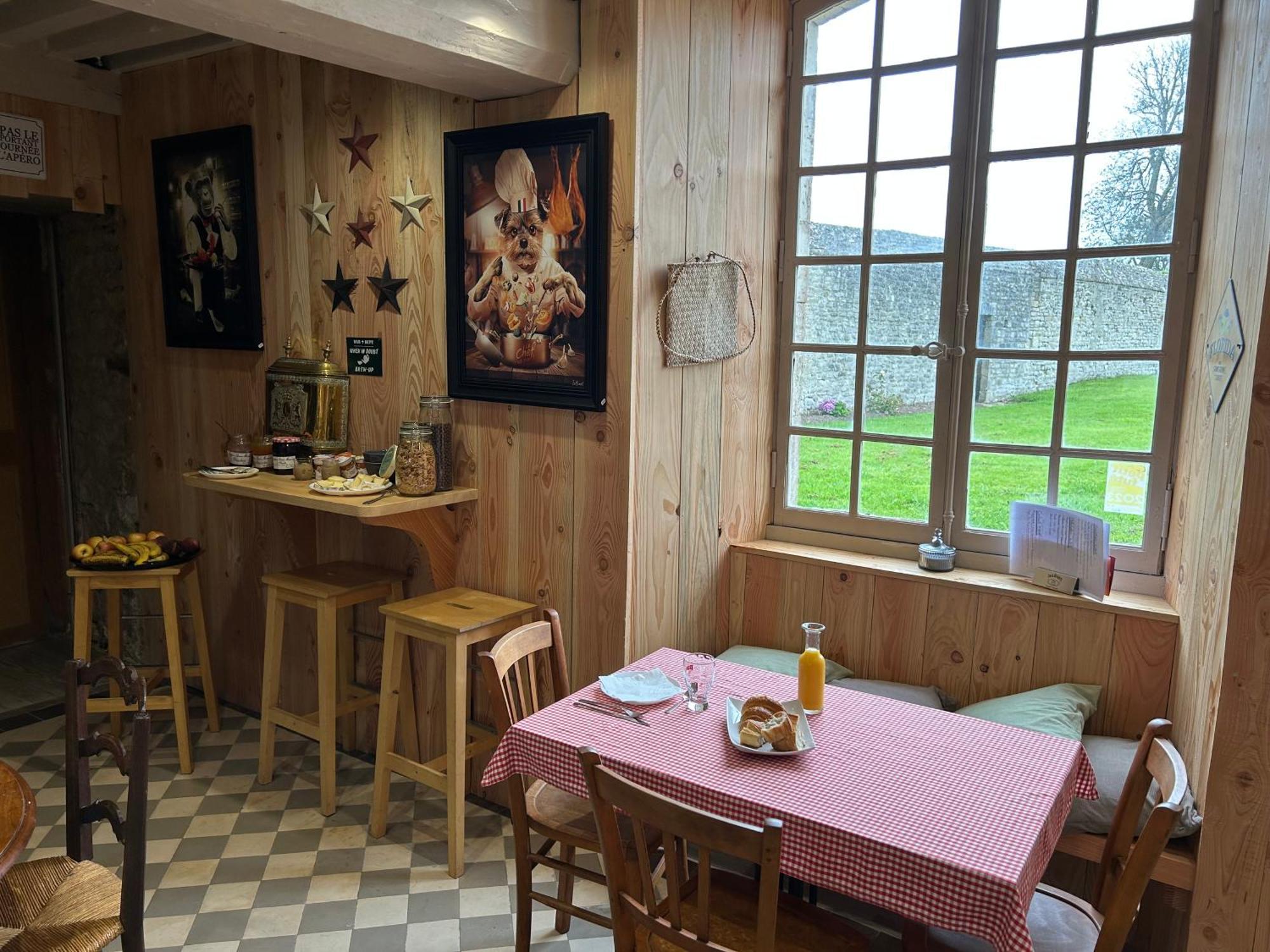 Sainte-Mère-Église Chateau De Franquetot & D Day Collins Museum מראה חיצוני תמונה
